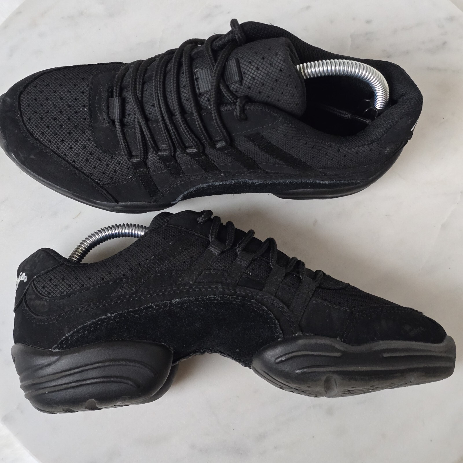 Capezio Shoes Womens 7 Black Studio Dance Sneakers 202848 Mesh Suede Lace Up EUC