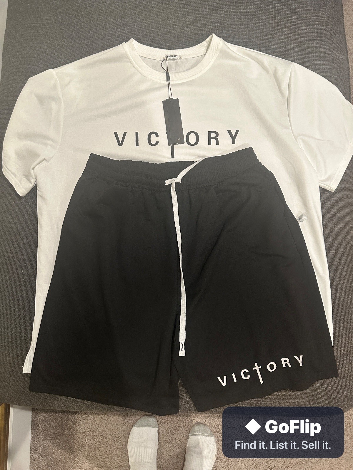 COOFANDY Men’s Victory T-Shirt and Shorts Matching Set White/Black