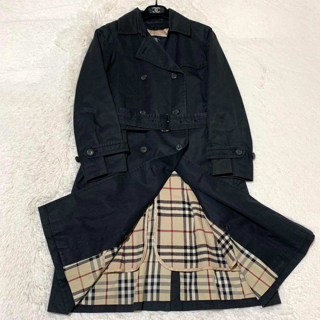 Excellent condition Burberry London trench coat Nova check liner with belt