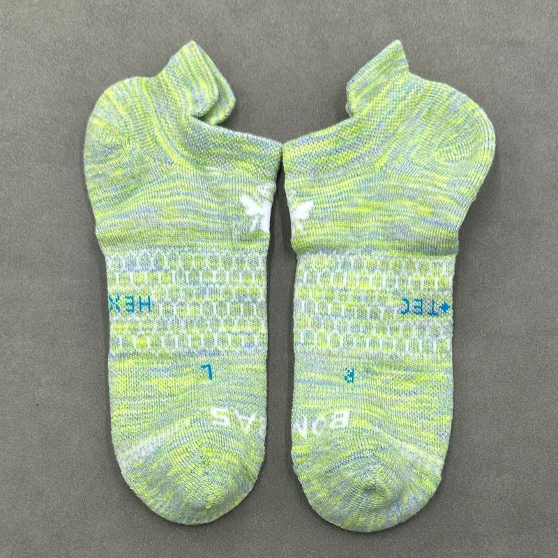 BOMBAS 4 Pairs Men’s Performance Ankle Socks athletic Run Size Large 4 Color Mix