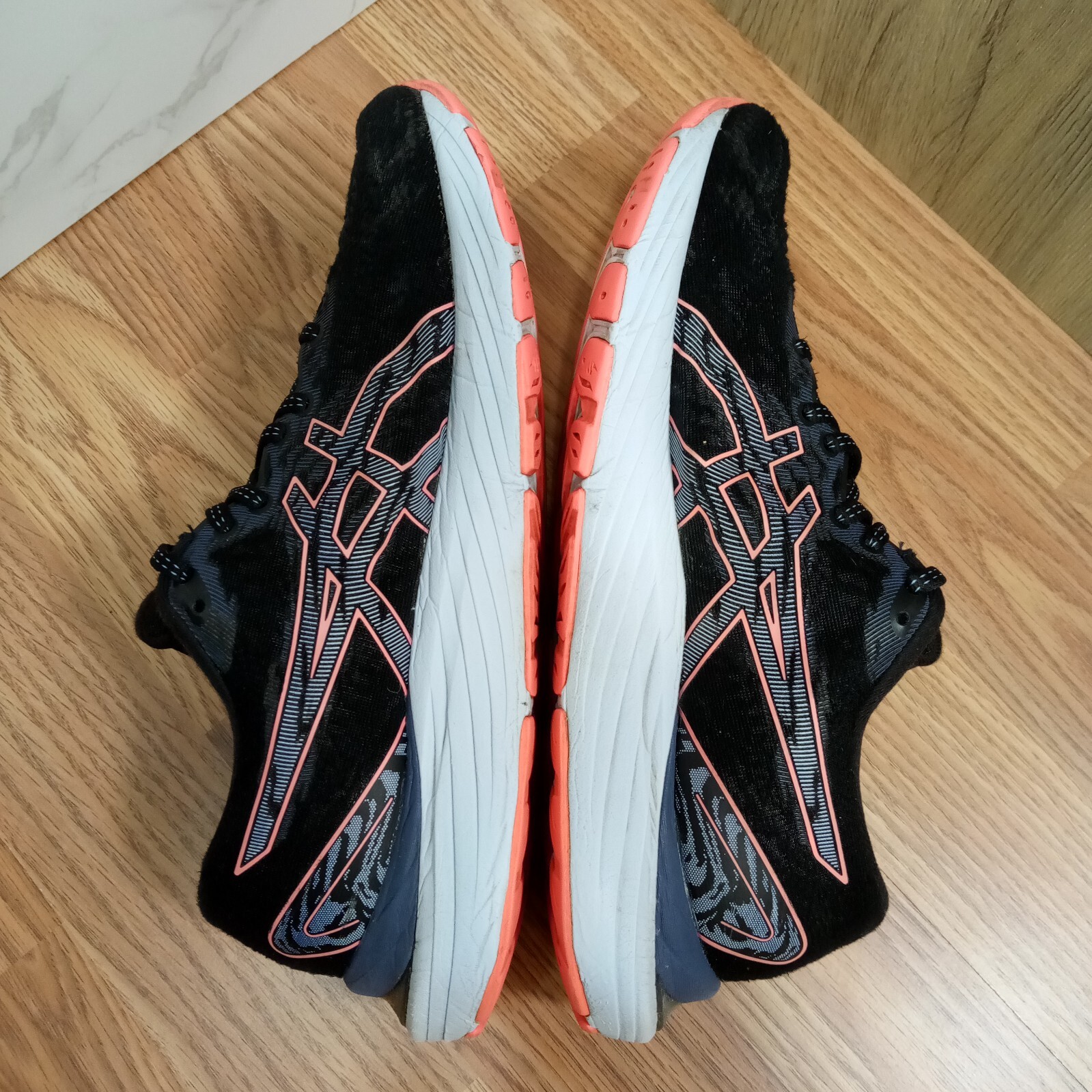 ASICS Womens Sz 8 EU 39.5 Gel-Cumulus 23 Black 1012A888