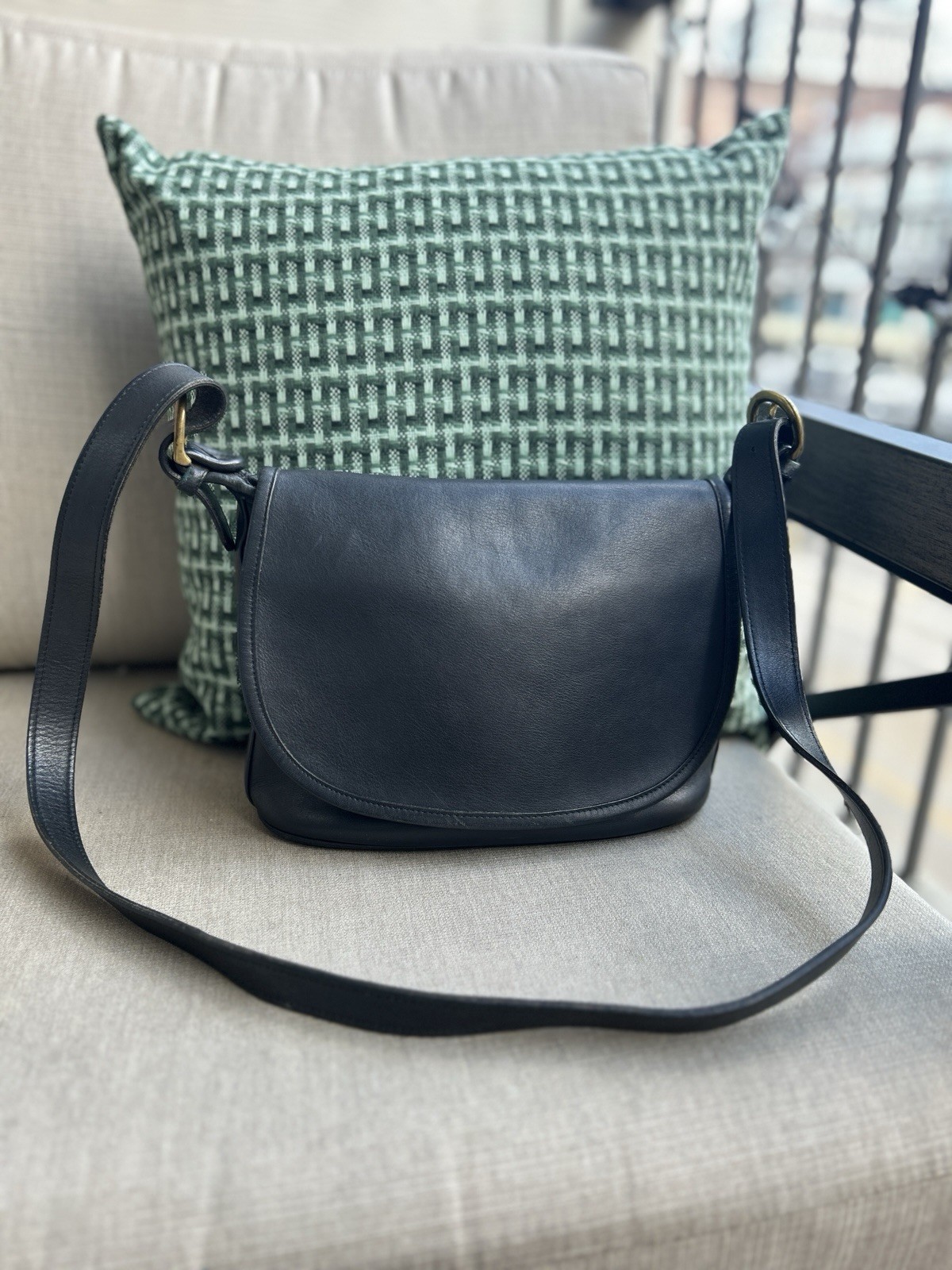 Vintage Coach Fletcher 4150 Black Leather Flap Crossbody Shoulder Bag USA Style