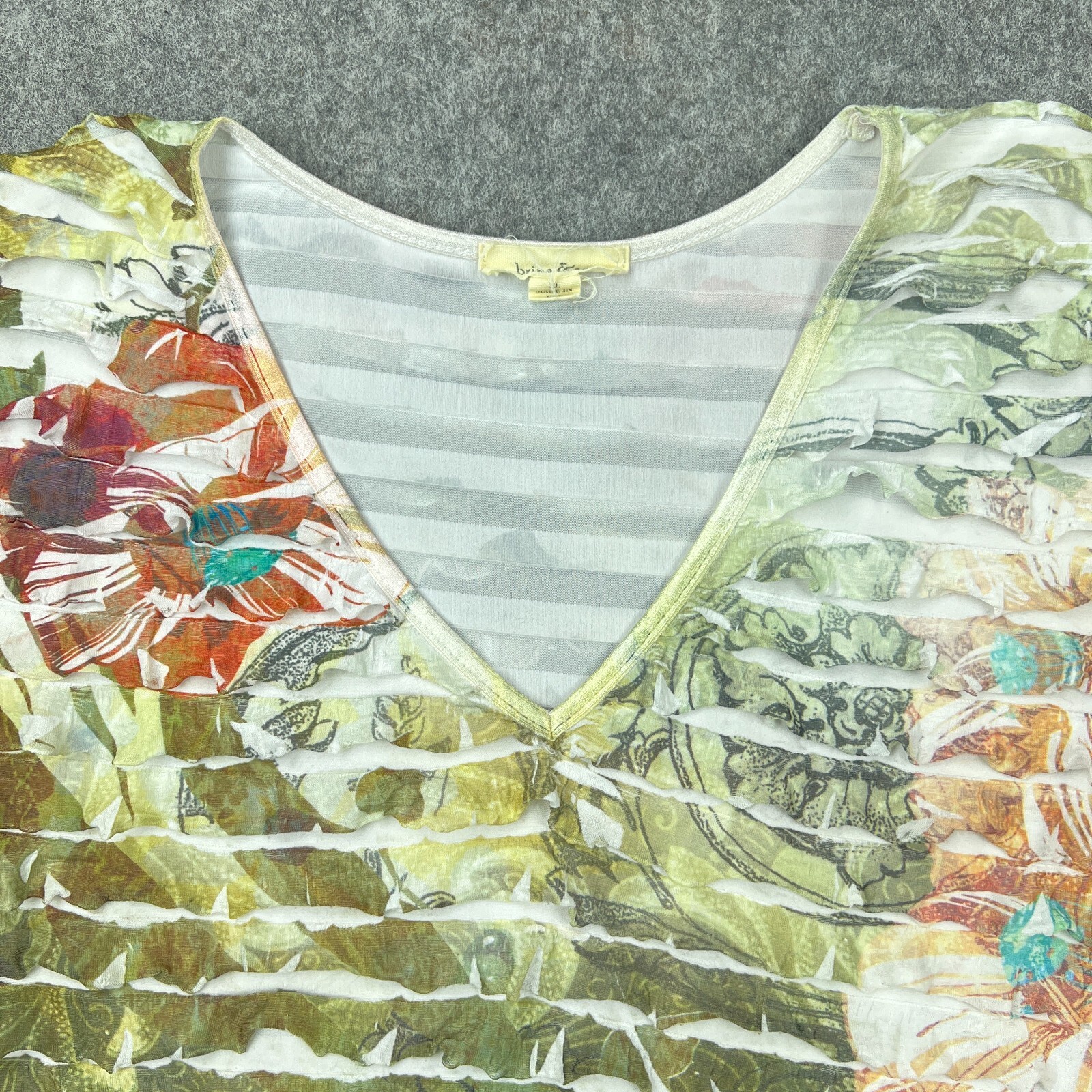 Brina & Em Shirt Womens Extra Large Floral Ruffle Short Sleeve V Neck Tee USA