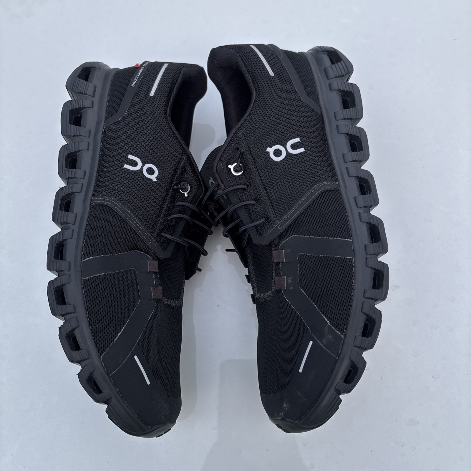 OnClouds Swiss Engineering Men’s US 12&11.5 K Black ( Broke By Washing Machine)