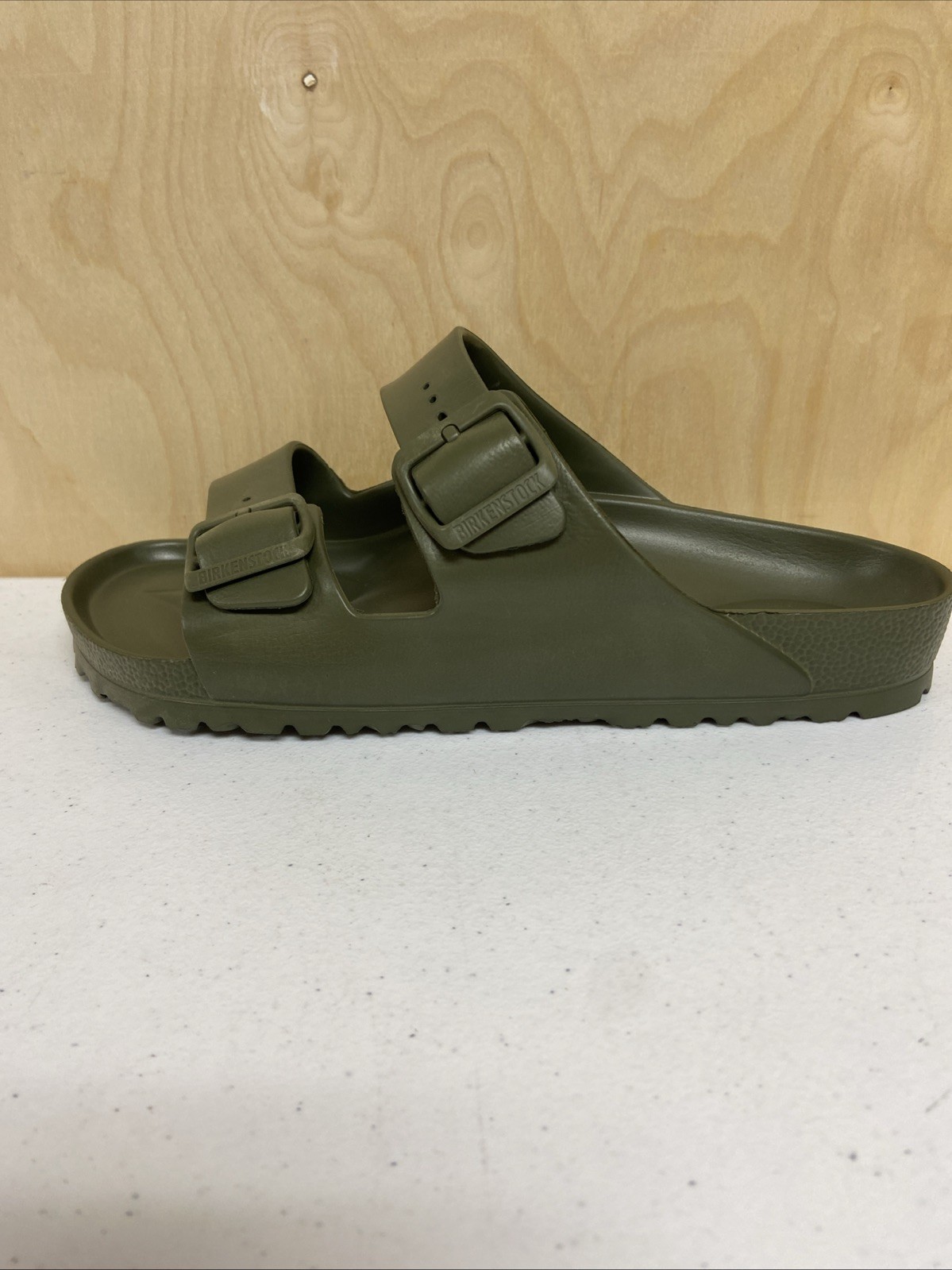 Birkenstock Unisex Sandal Arizona EVA Metal olive – New W/O Box- Free Shipping!