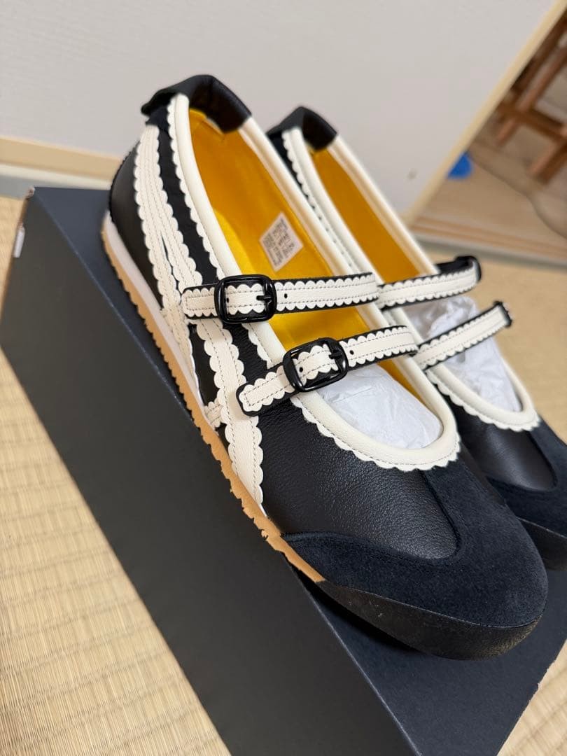 Onitsuka Tiger Mexico 66 TGRS Slip-on Sneakers Men 7.5 US Brand