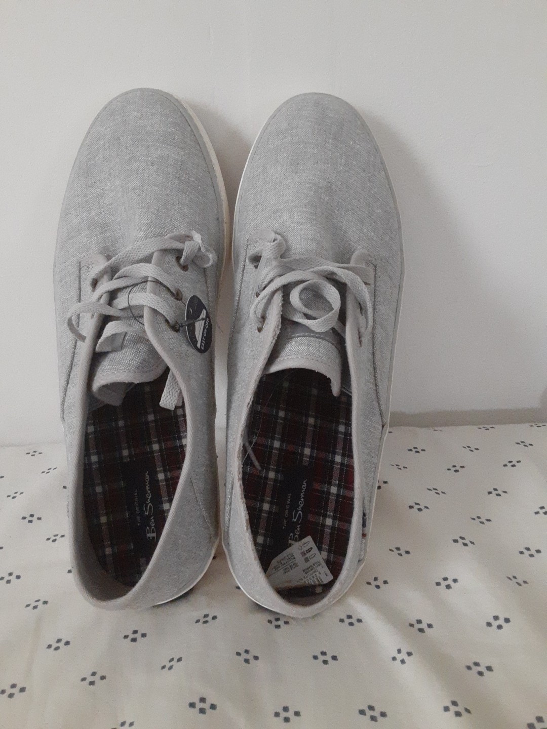 Ben Sherman Men’s Slip On Comfort Shoes Size 11.5 Grey And White