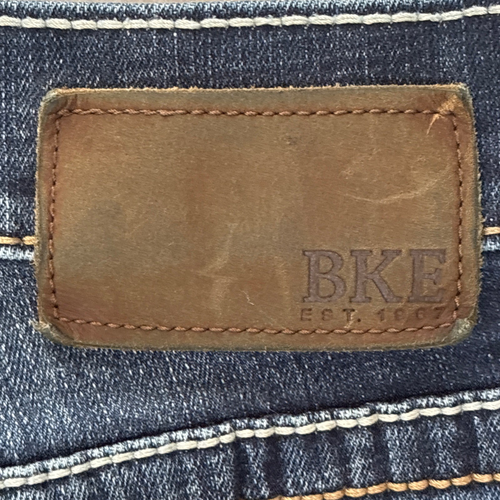 BKE Buckle Jake Jeans Men’s Size 30×32 Distressed Straight Leg Stretch Dark Wash