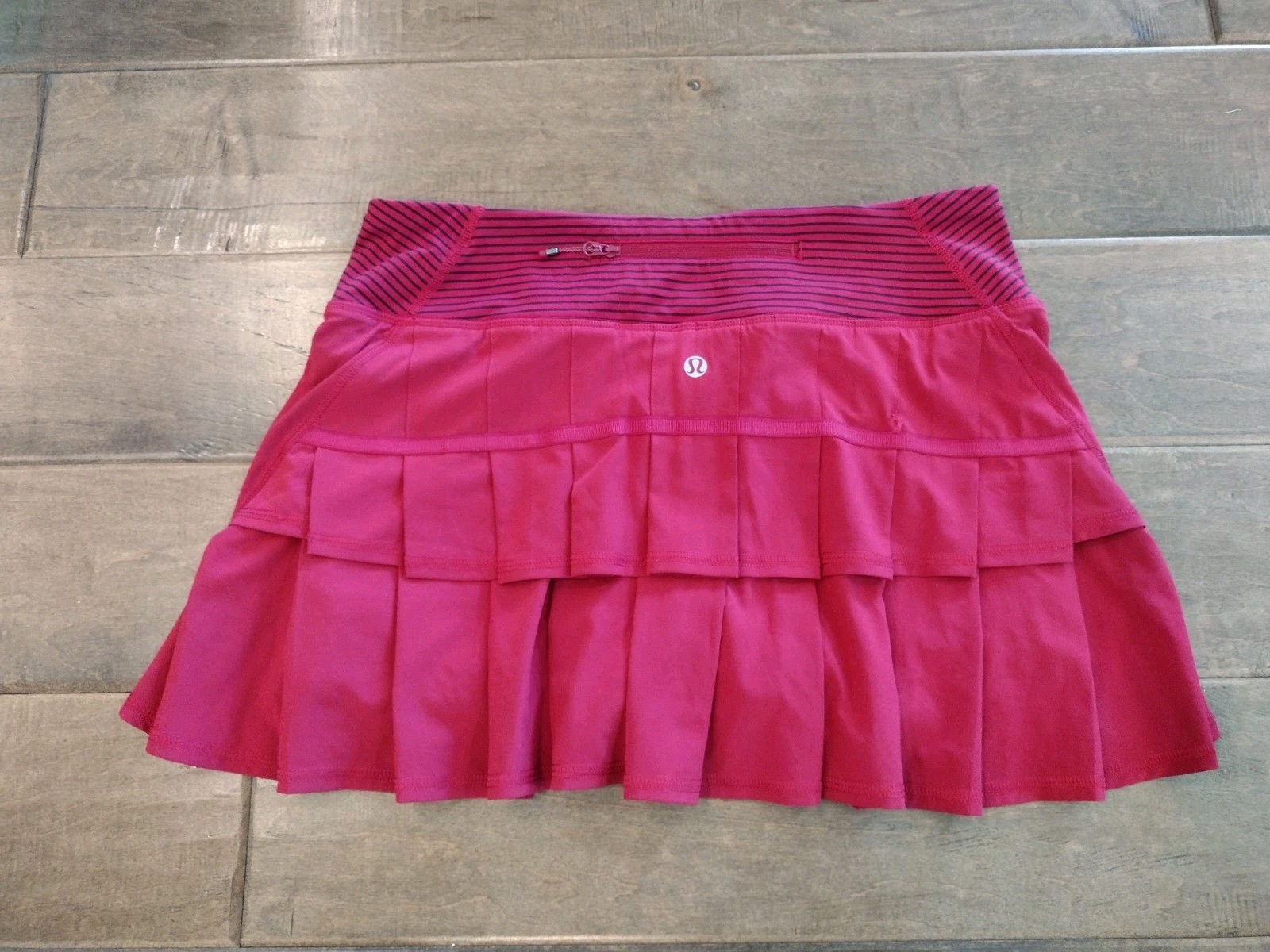 LULULEMON Women’s EUC raspberry Bumble Berry Pace Setter tennis Skirt Skort – 6