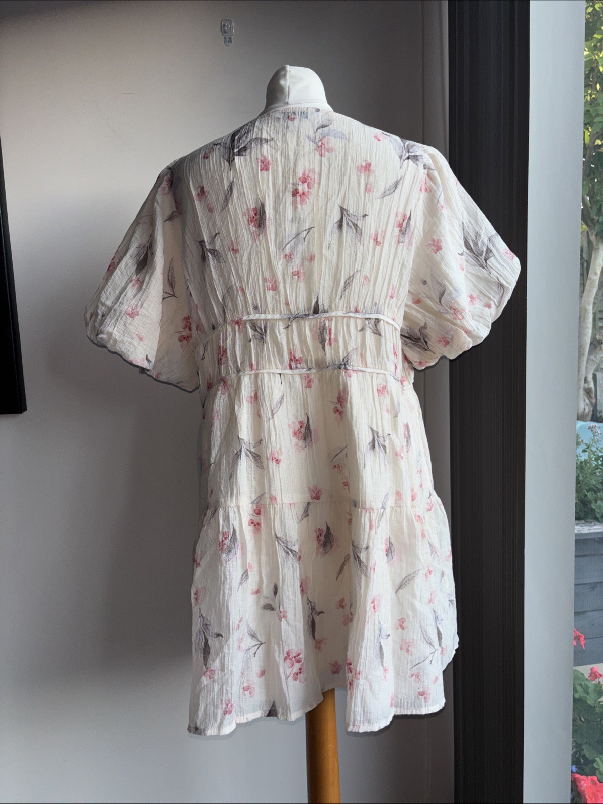 Dress Marks & Spencer Size 16 Petite Floral Knee Length Puff Sleeve Lined Bnwt