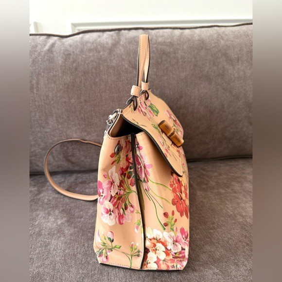 Gucci authentic top handle bag blooms pattern pink leather medium w strap