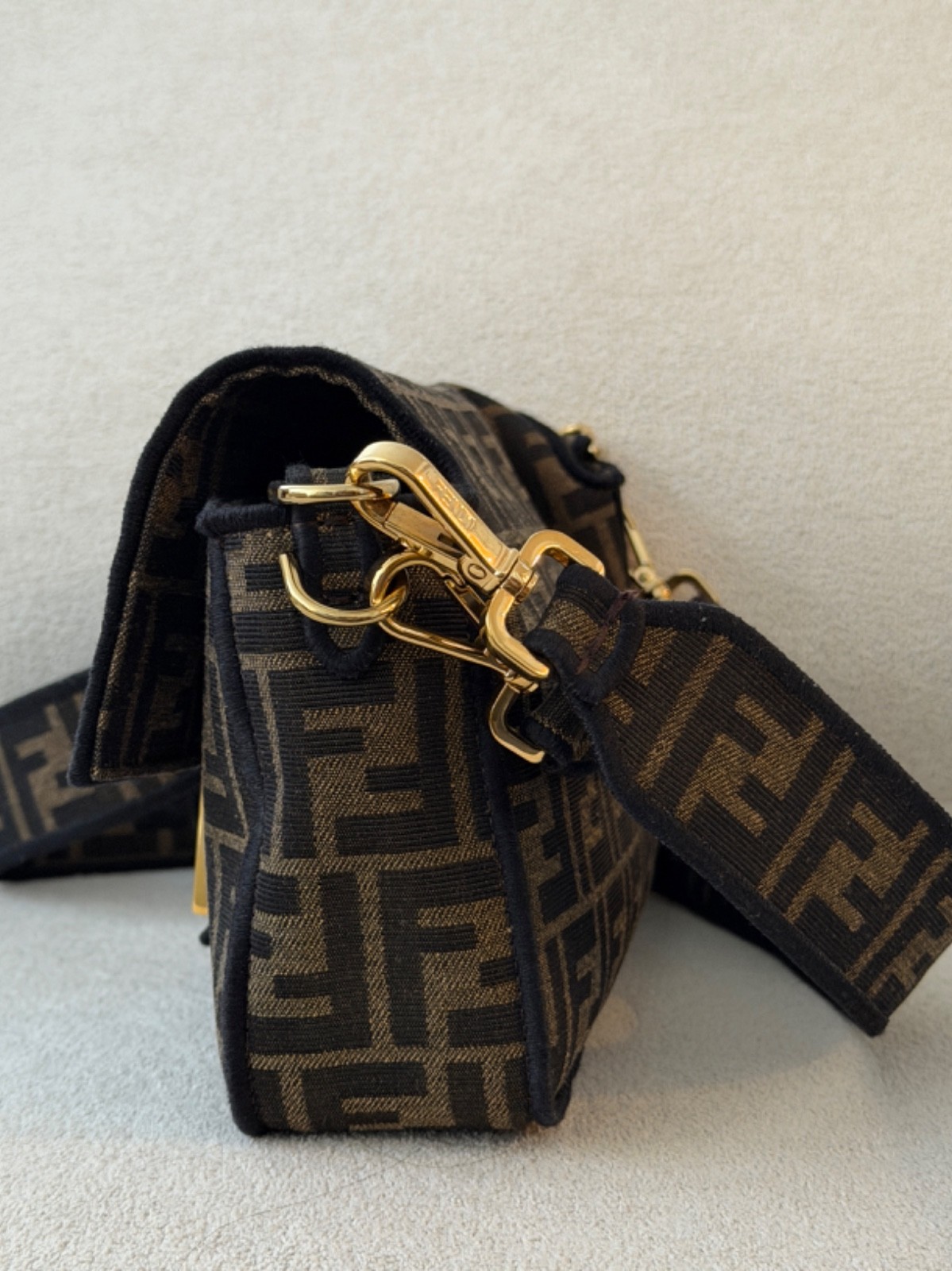 FENDI Baguette Bag – Tobacco brown FF jacquard fabric bag