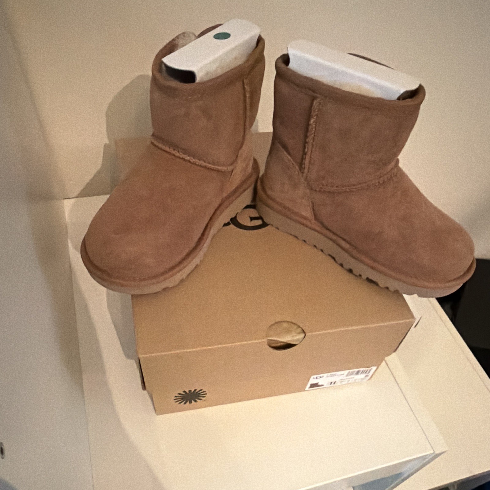 UGG Classic Mini Unisex Kids Brown Suede Ankle Bootie Boots US 11 Pull On T Jona