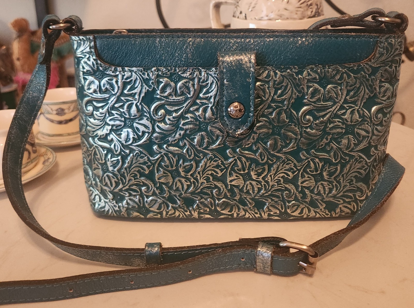 Patricia Nash Tooled Teal Green Silver Floral Crossbody Bag Excellent Condition!