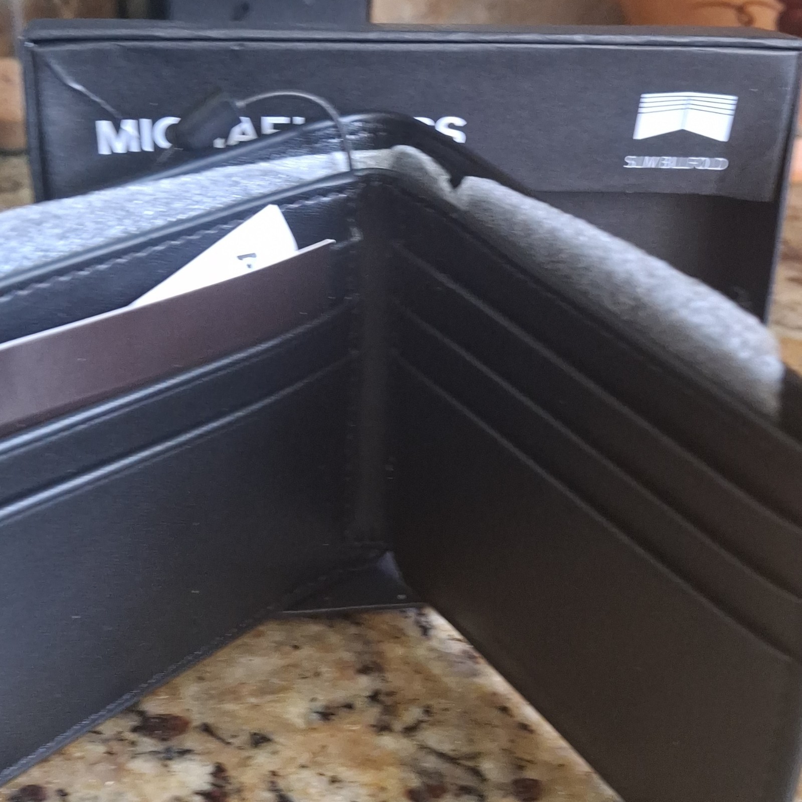 Michael Kors MK Logo Men’s Bifold Wallet Black/Blue, Folding Credit Card Slots