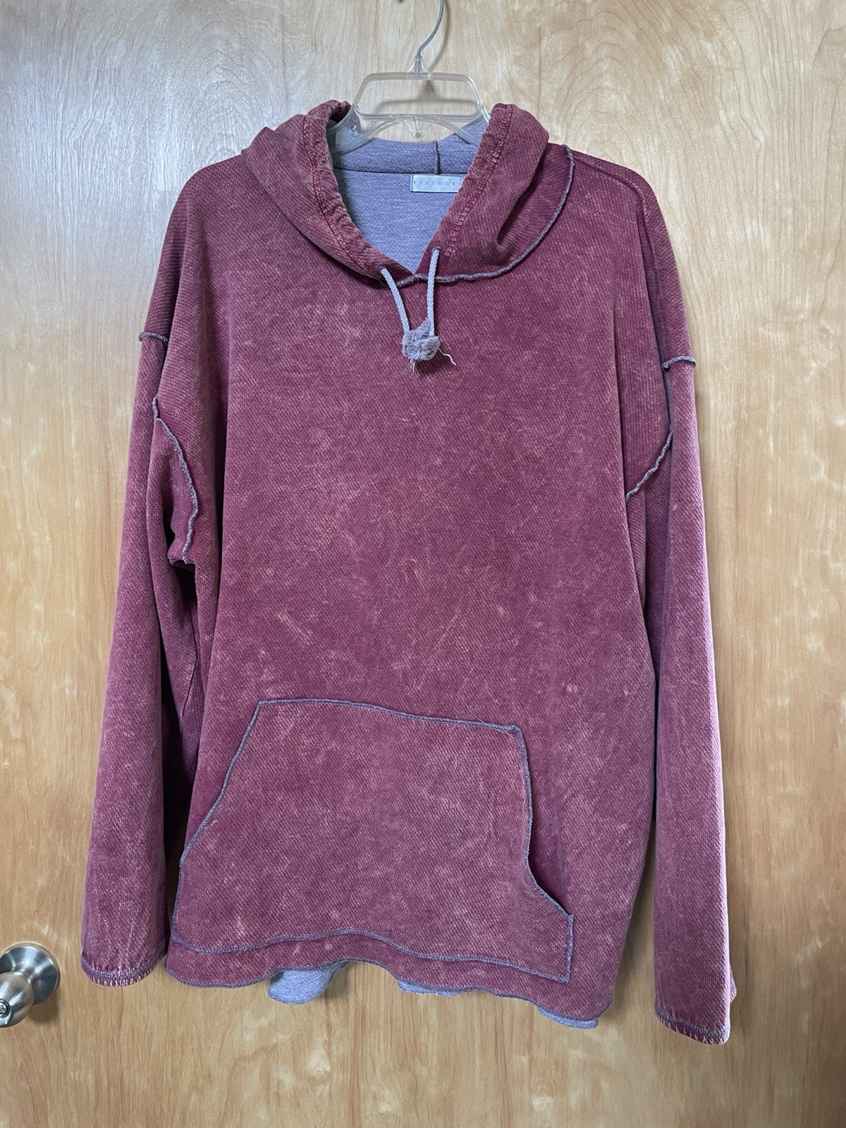 MEN’S FITIGUES TEXTURED HOODIE LARGE