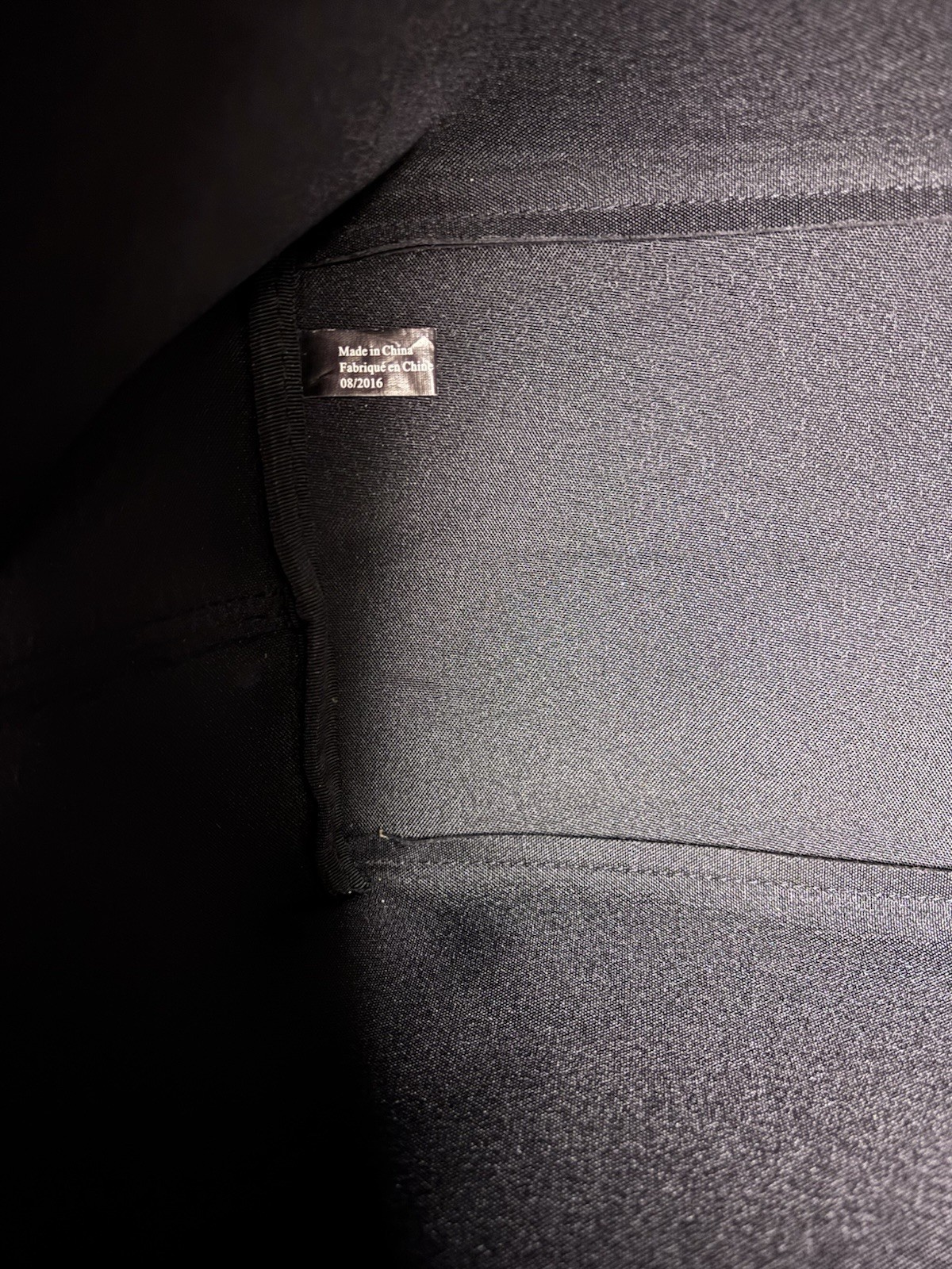VICTORIA SECRET BLK XL Pebbled Tote Travel Bag w/ Rainbow Sparkle Tassel Charm