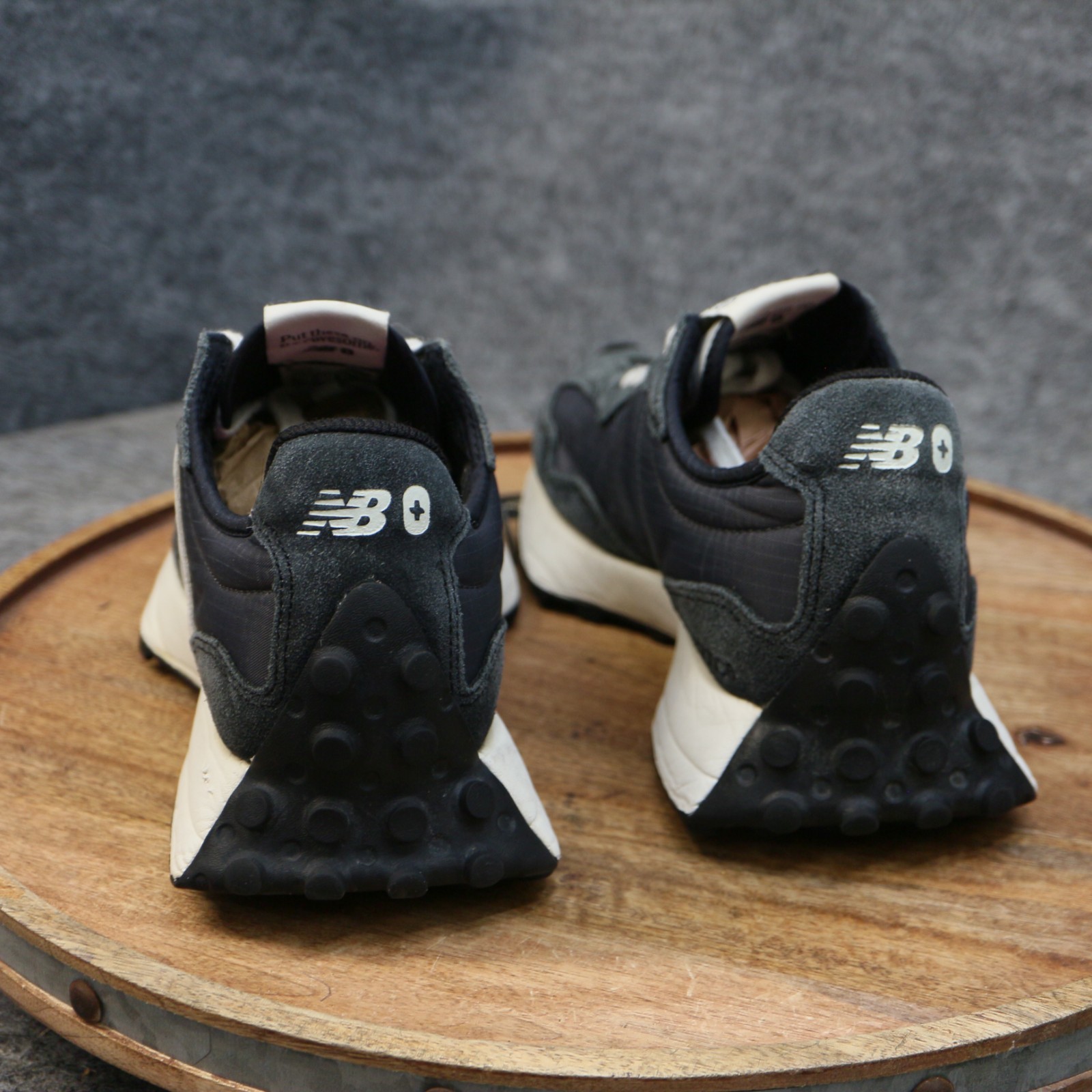 New Balance 327 x FIGS Womens Size 9.5 DBlack White Ripstop Shoe Sneakers U327FB