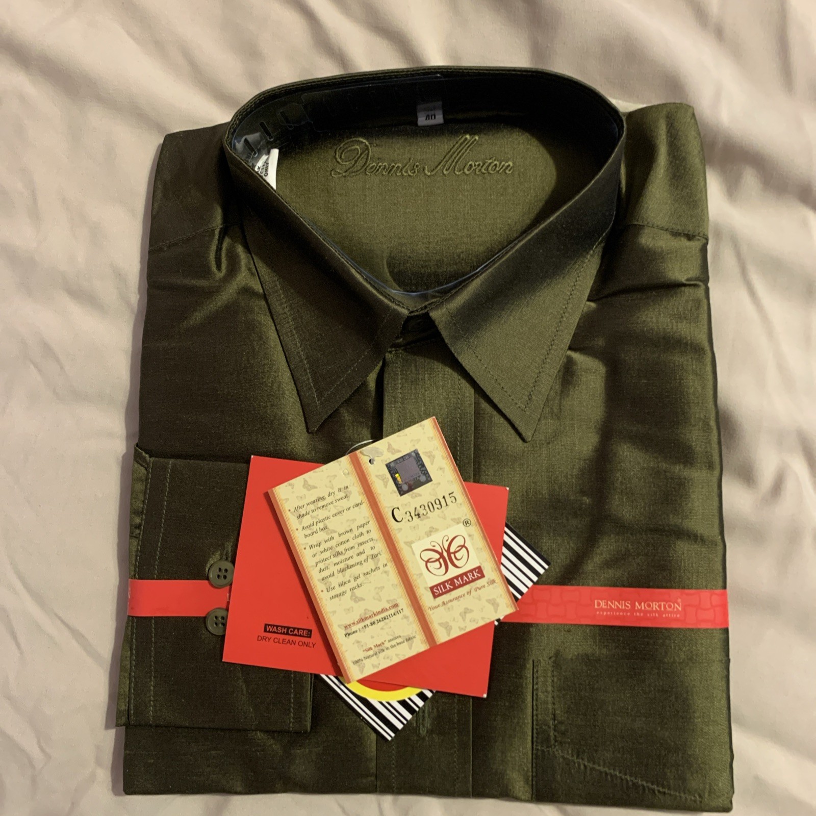 Men’s 100% Silk Dress Shirt Size 40cm (15.75 Inches) Long Sleeve