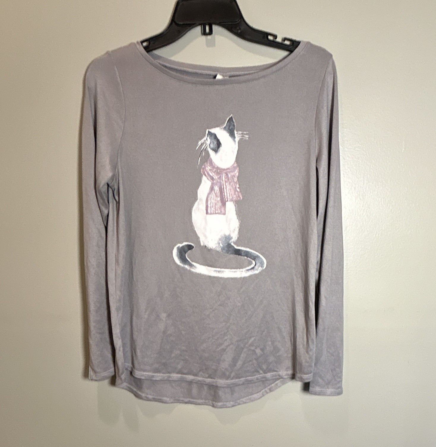 HUE Women’s Gray Boat Neck Long Sleeve Knit Cat Graphic T-Shirt Size M