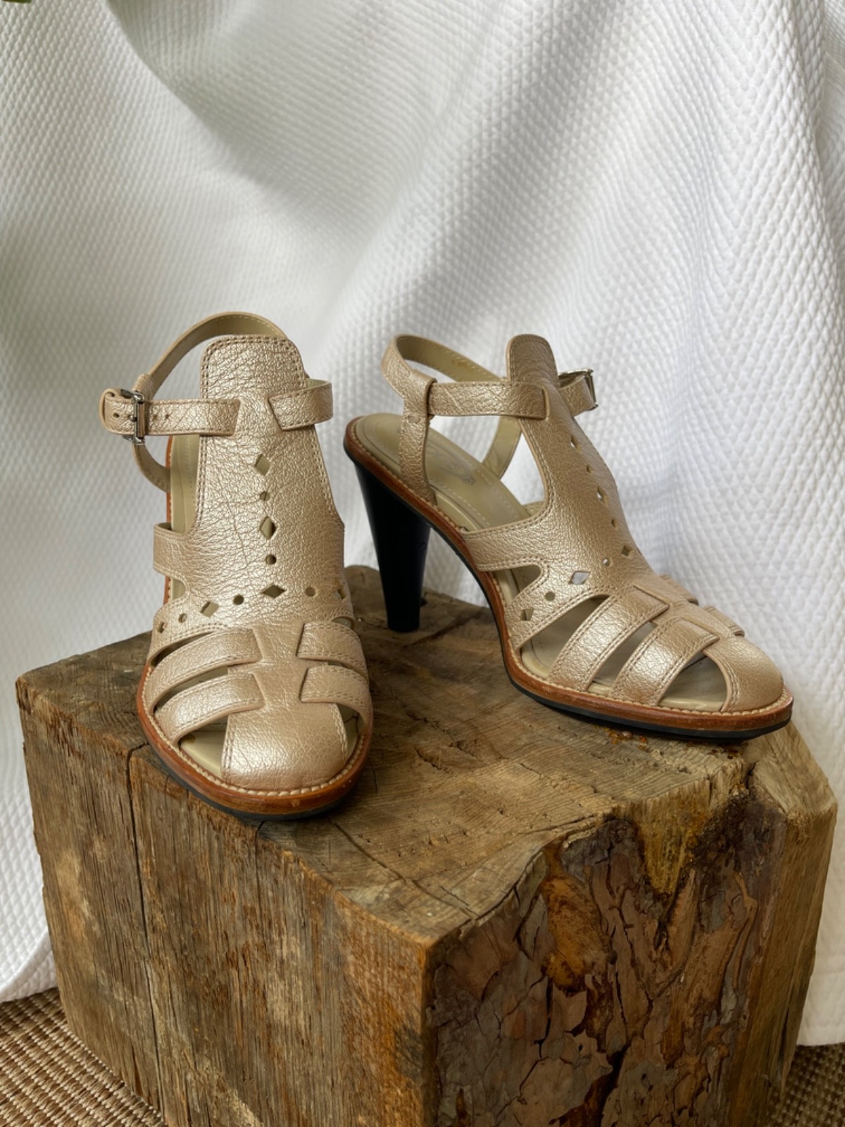 Tod’s Metallic Gold Leather Gladiator Sandals | EU 36.5 / US 6.5