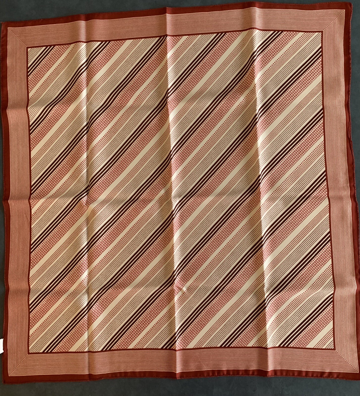 Andante Scarf Made in Italy Soft 25.5×26.5in Wine Cream Red Diagonal Design EUC