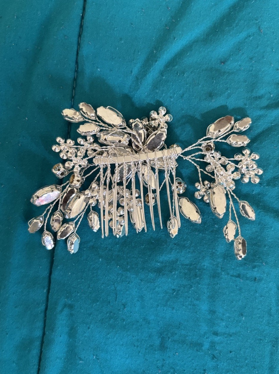 Silver Clear Rhinestone Floral Flower Wedding Hair Comb Metal Glass Decorative