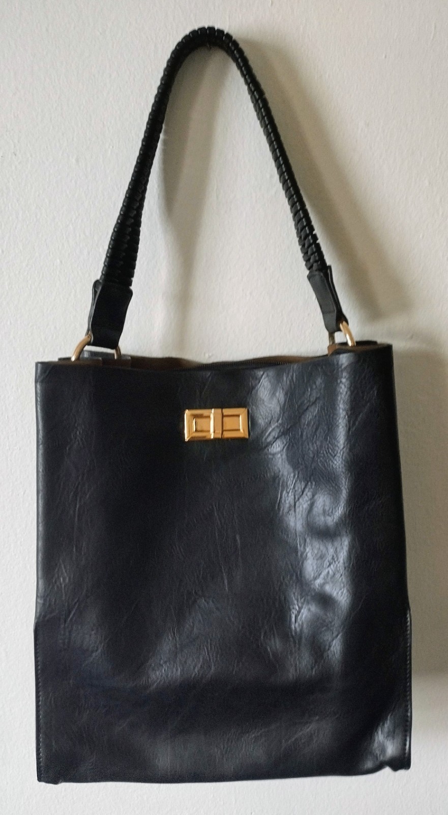 Purse Buckle Snap Zipper Pocket Strap Faux Leather NWT Built In Keychain
