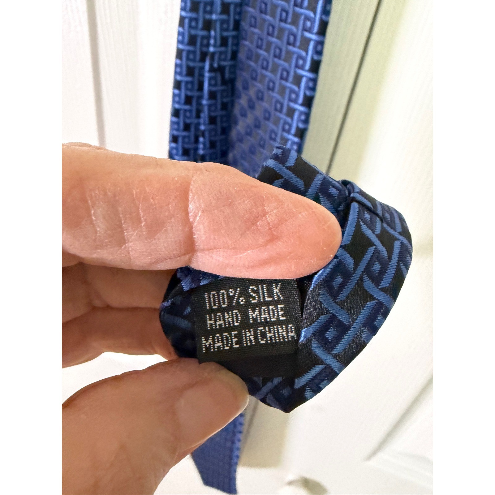 WeiShang Mens Blue Black Geometric Basketweave 100% Silk Hand Made Necktie