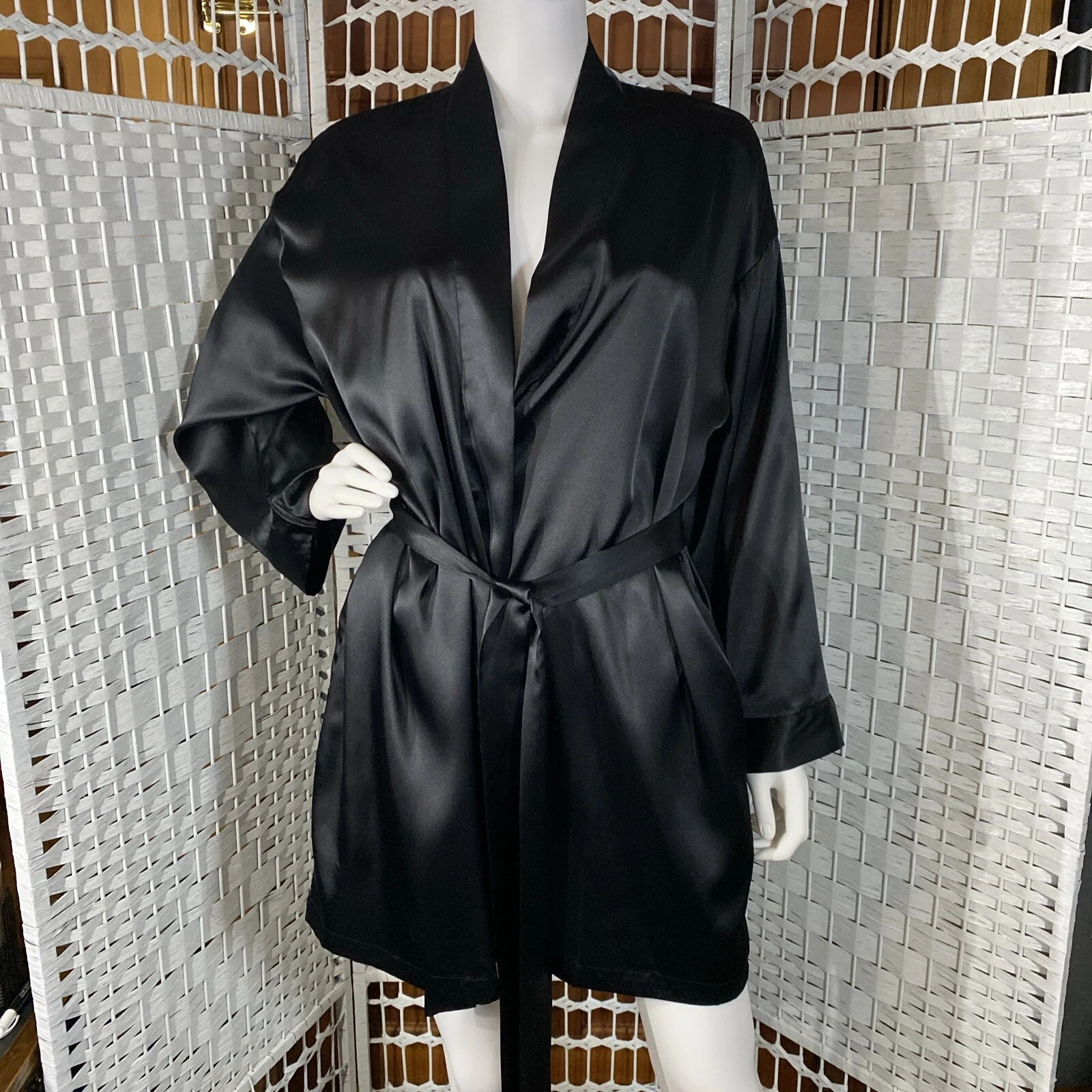 Victoria’s Secret Y2K Black Satin Kimono Robe One Size Pockets Pink Label Goth