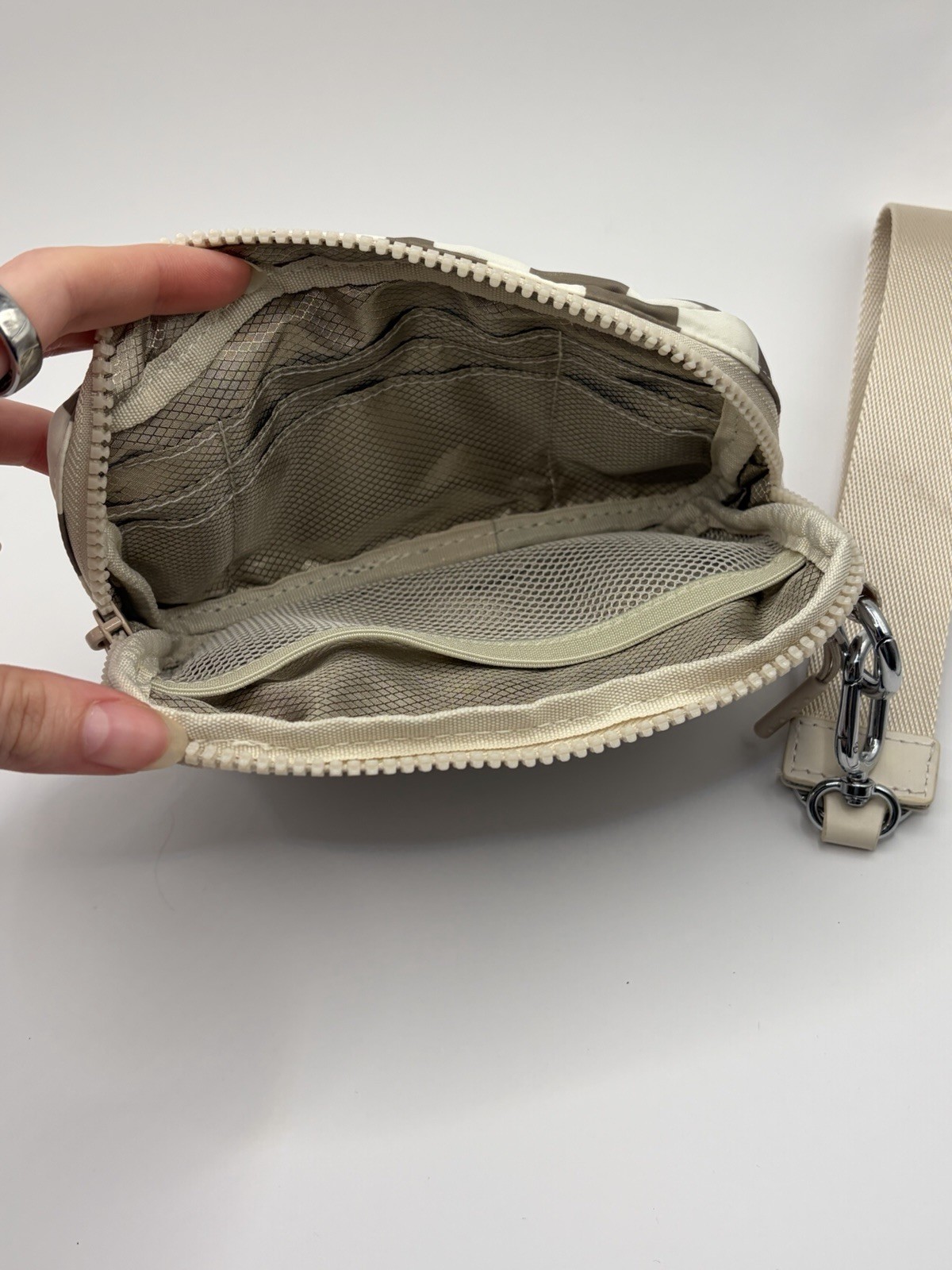 I&R Check Zip-Around Wristlet Wallet w/ Strap, Credit Card Folding, Brown