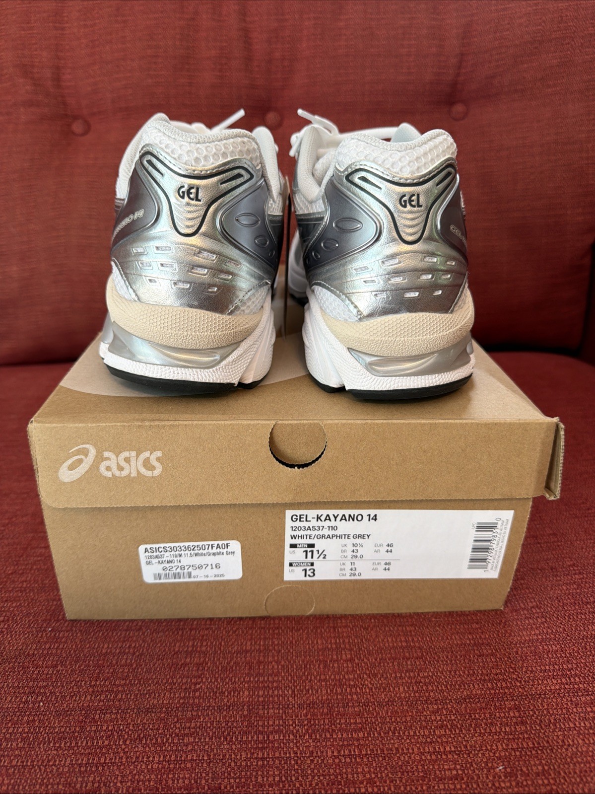 ASICS GEL-Kayano 14 White/Graphite Grey 1203A537-110 Men’s 11.5, Brand New