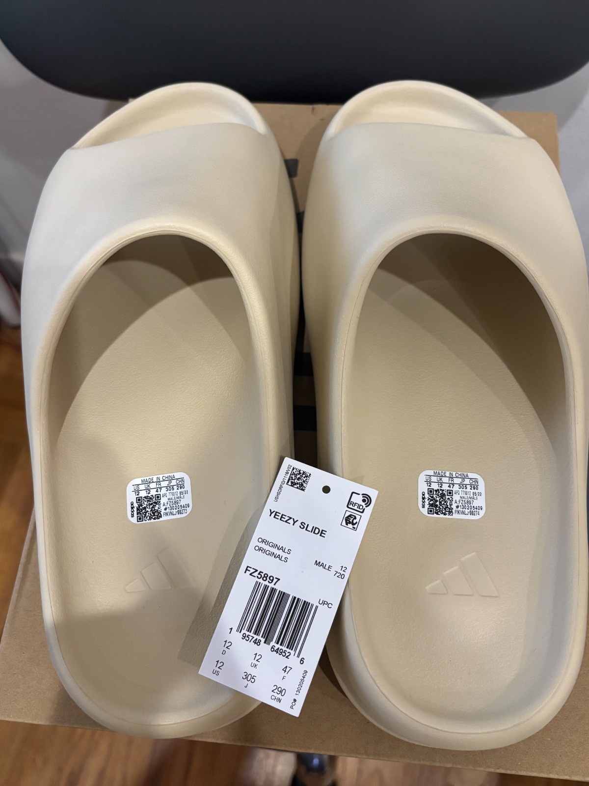BRAND NEW adidas yeezy slide Bone FZ5897 SIZE 7-13 /100% AUTHENTIC