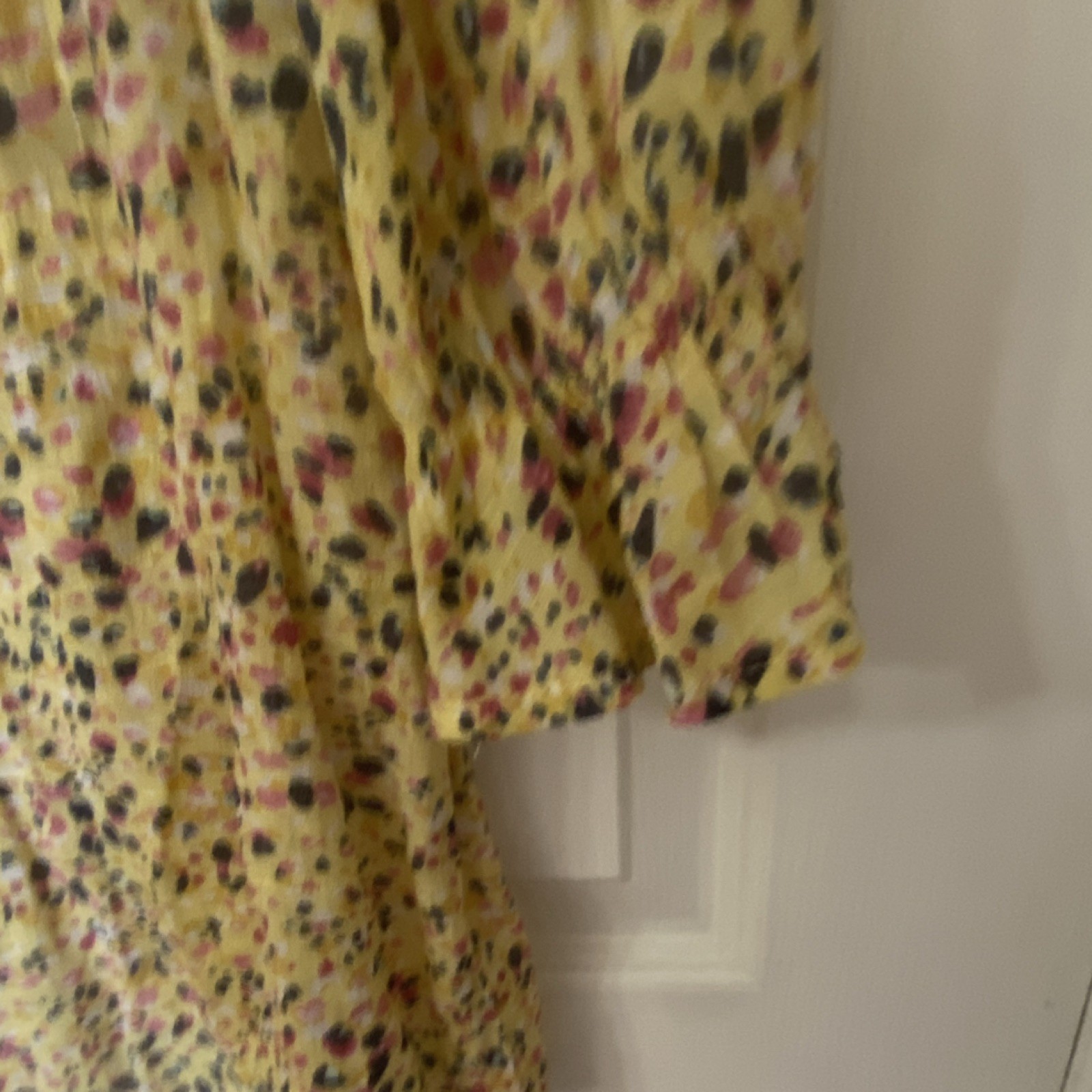 Zac & Rachel S Yellow Pink Print Pleated Tasseled Tie V Neck Blouse