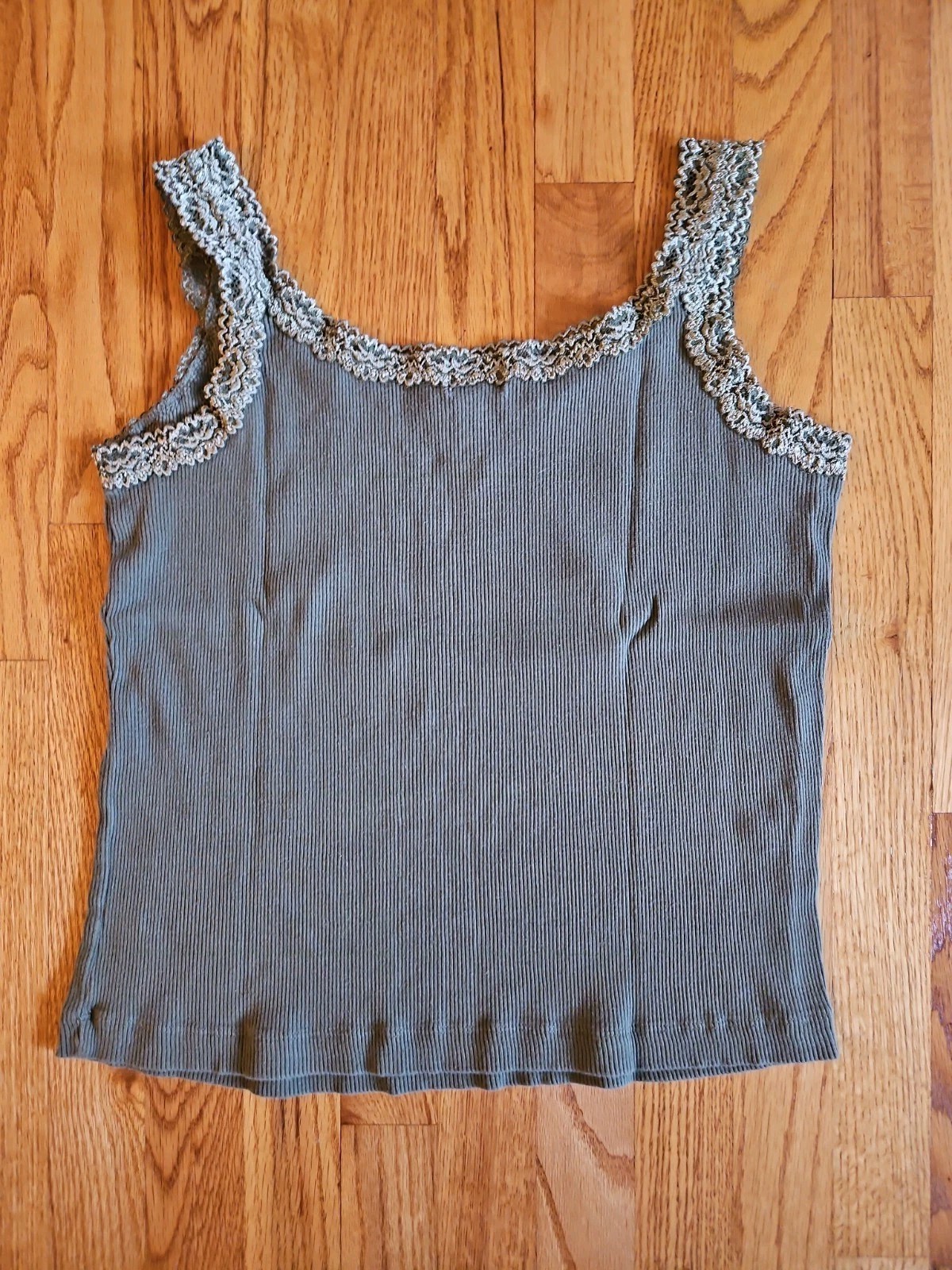 Chico’s Size 2 Bundle, 5 Shirts, 1 Pair of Pants, EUC