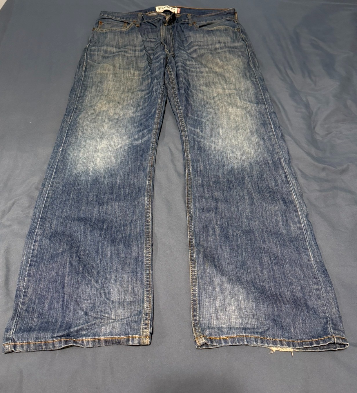 Levis 505 Straight Fit Jeans Mens 36×30 Blue Denim Medium Wash Red Tab Classic