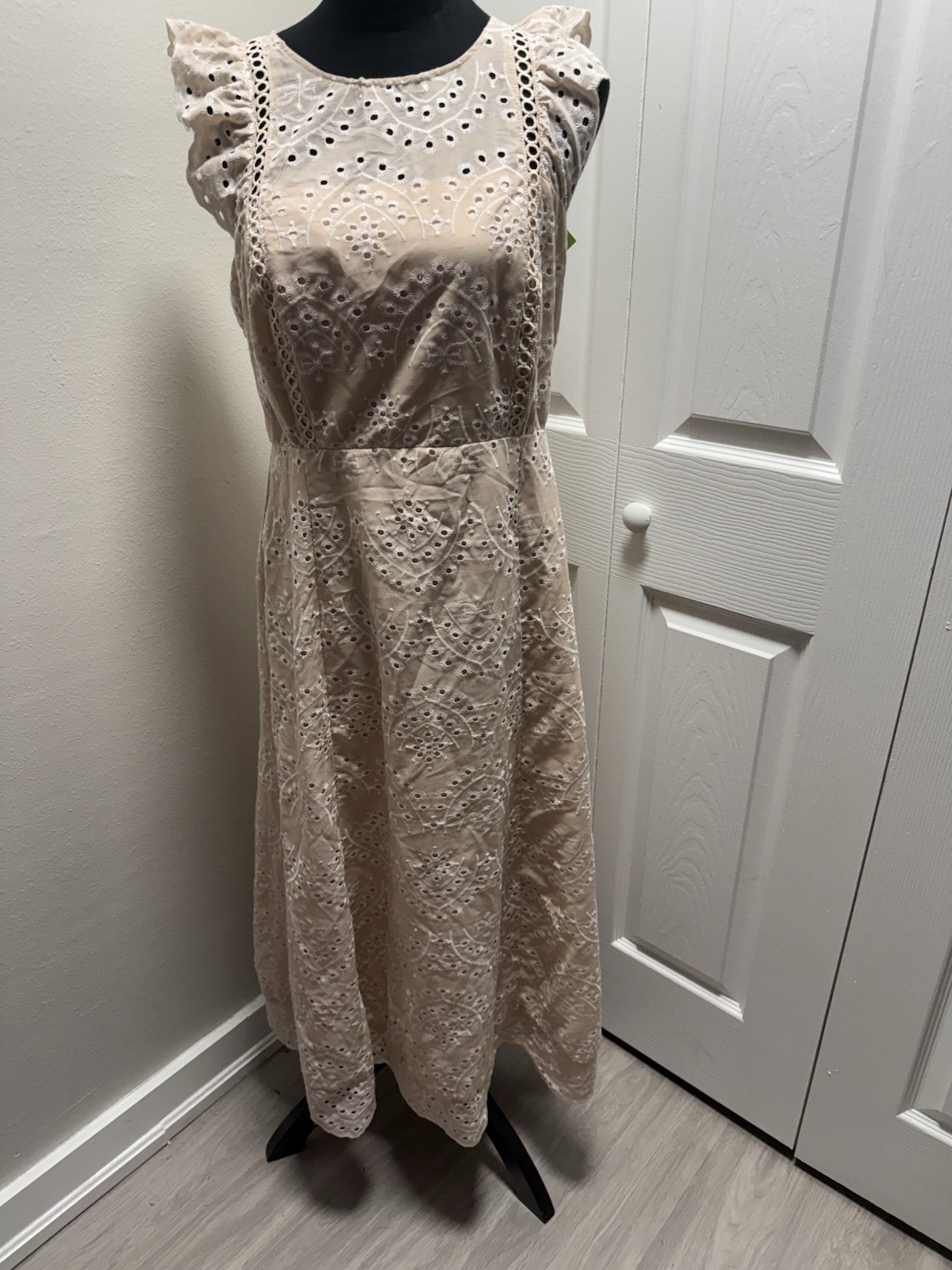 Sam Edelman Natural Solid Eyelet Midi Dress Ruffle Sleeve Round Neck 10 M65223