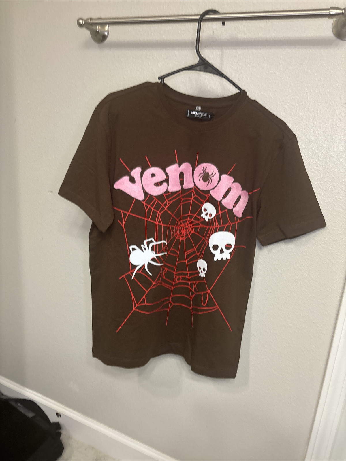 *NEW* Men Roku Studio Venom Fleece Tee Brown (RK1481287), Sz SM – 2XL