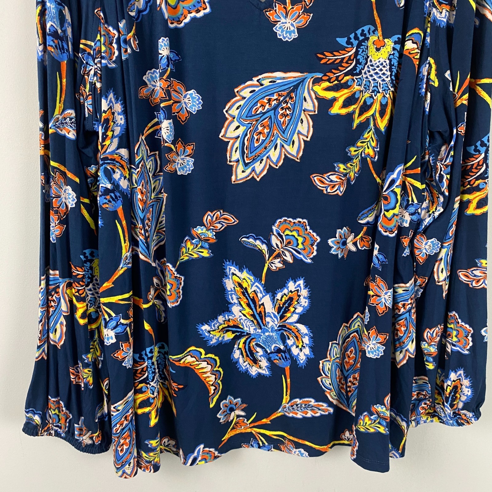 Belle by Kim Gravel Rayon Spandex Think Spring Knit Blouse Size 2X Blue Floral