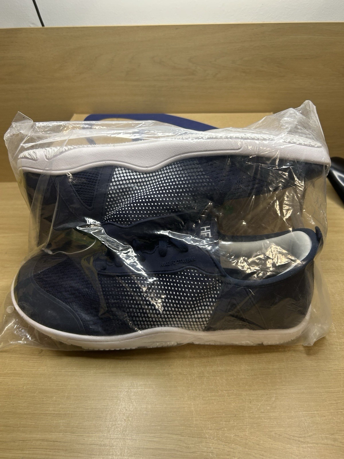 NWT Hike Footwear HF Stride Navy Barefoot Sneaker Unisex EU42 W11-11.5 M9-9.5