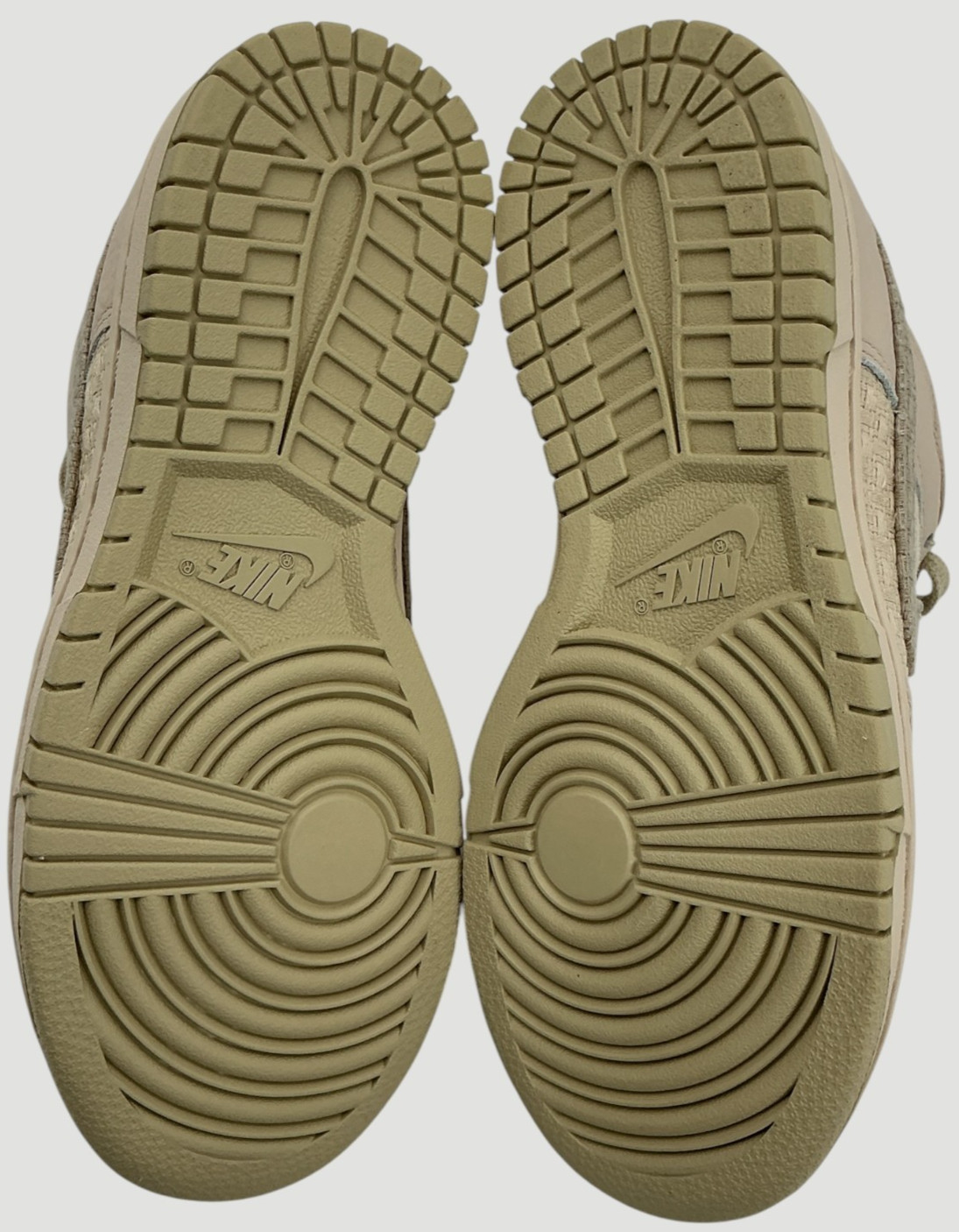 Nike Dunk Low Women’s Size 5 Sanddrift/Desert Khaki Sneakers NIB