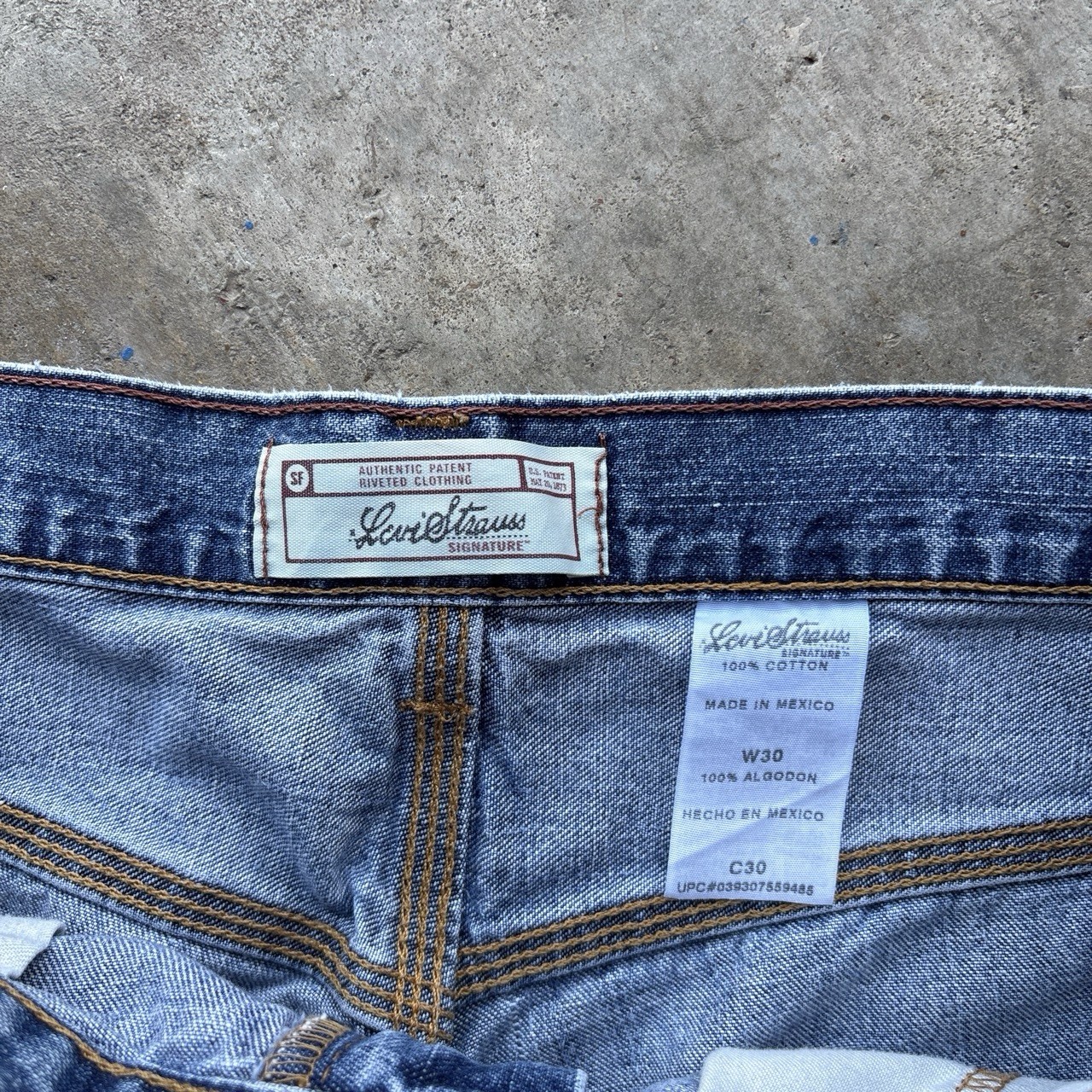 LeviStrauss&Co. Signature Baggy Denim Carpenter Shorts Size 30