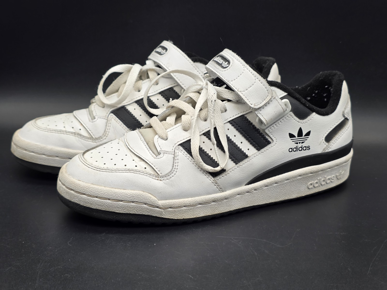 Adidas Men 9.5 Forum Low Classic Shoes FY7757 Black On White