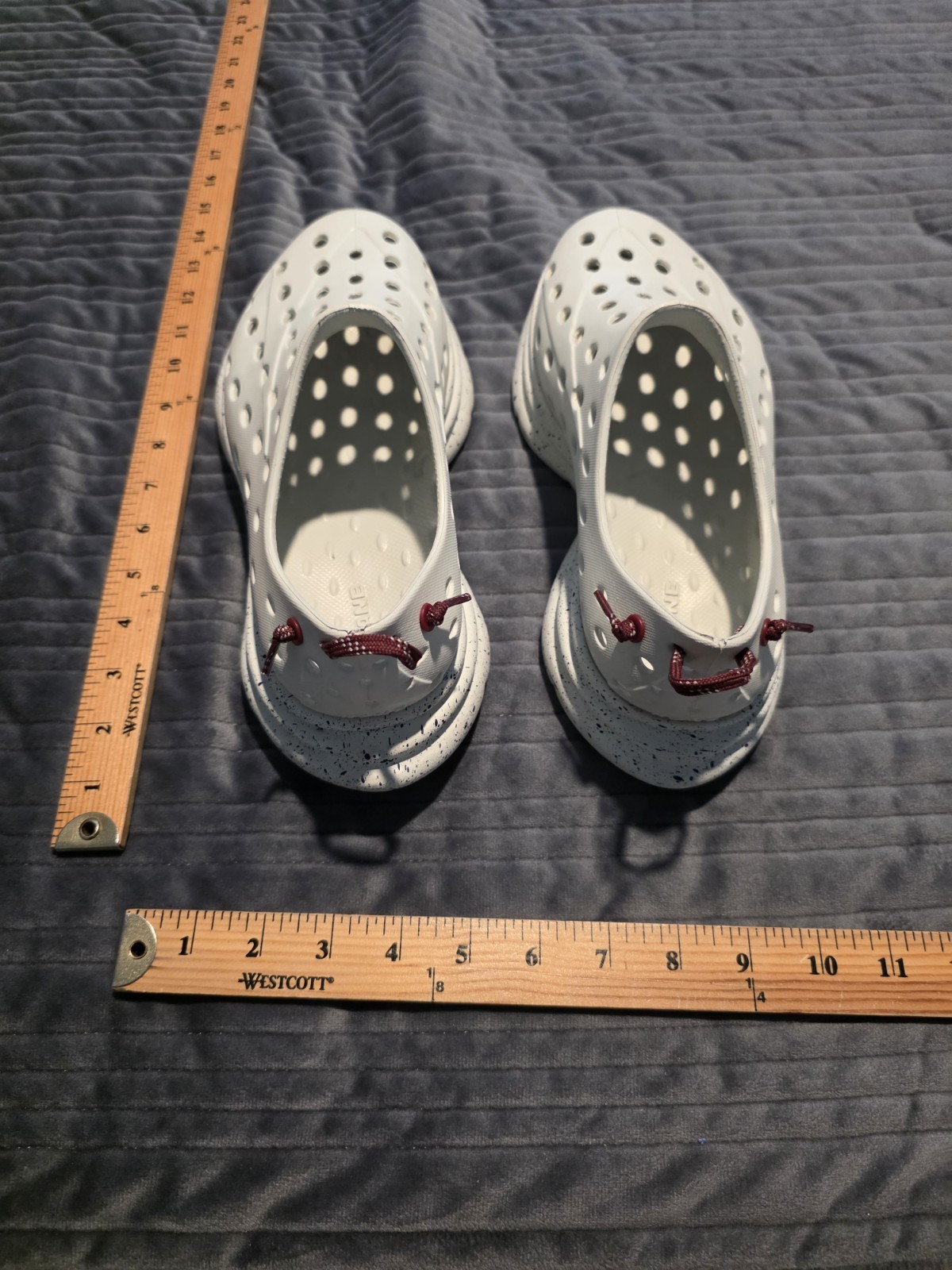 Kane’s Active Recovery Shoe White Size 10M & 12W
