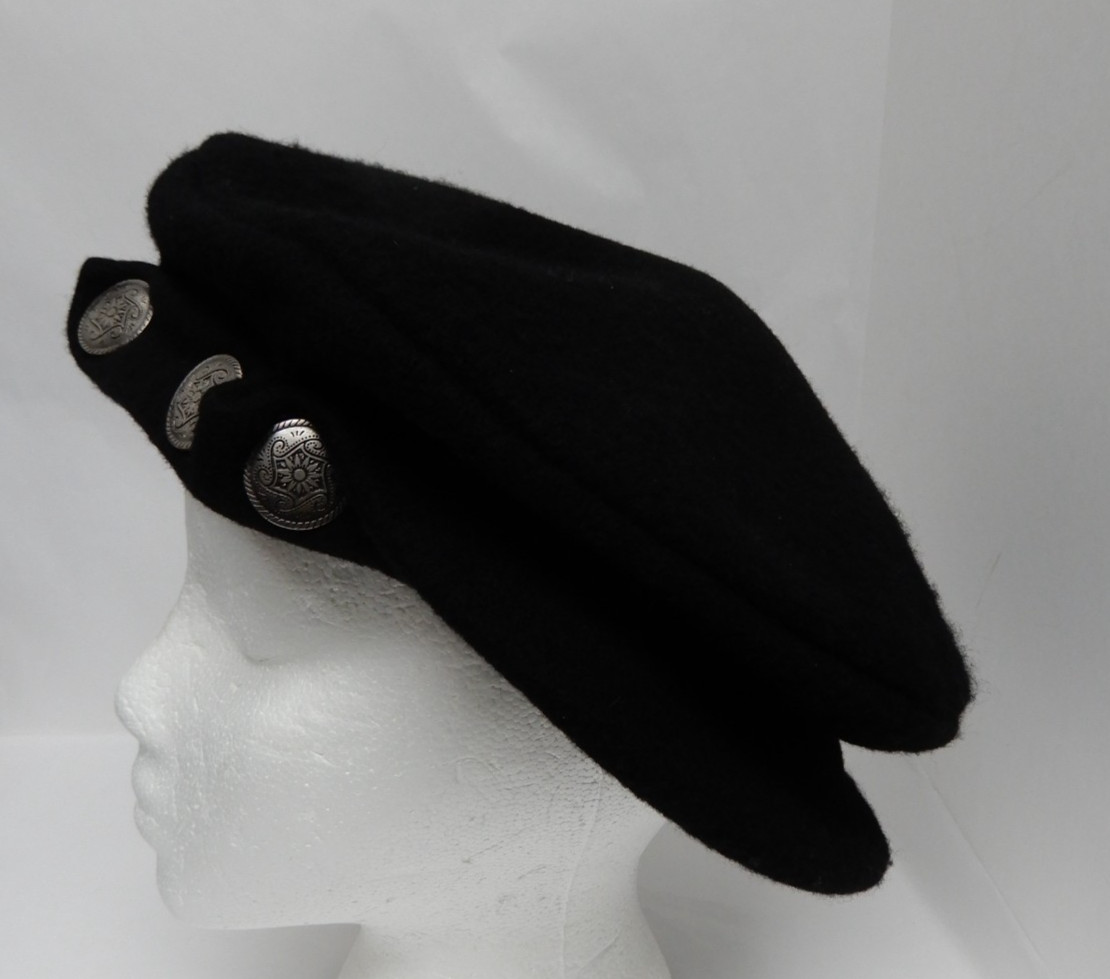 VTG Black Slouch Brim Hat w/ Silver Buttons Hoodlums Wool Renaissance Beret EUC