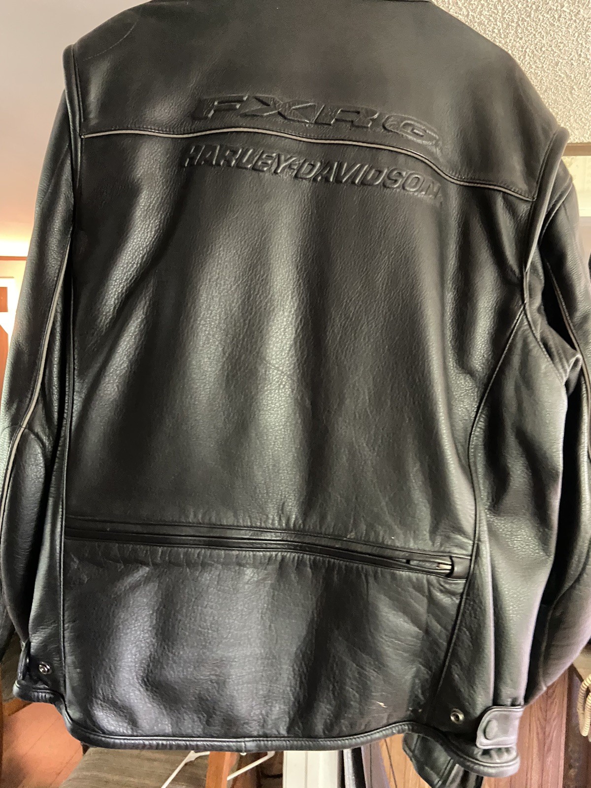 Harley Davidson Men’s FXRG Black Leather Riding Jacket Armor Large 98518-05vm