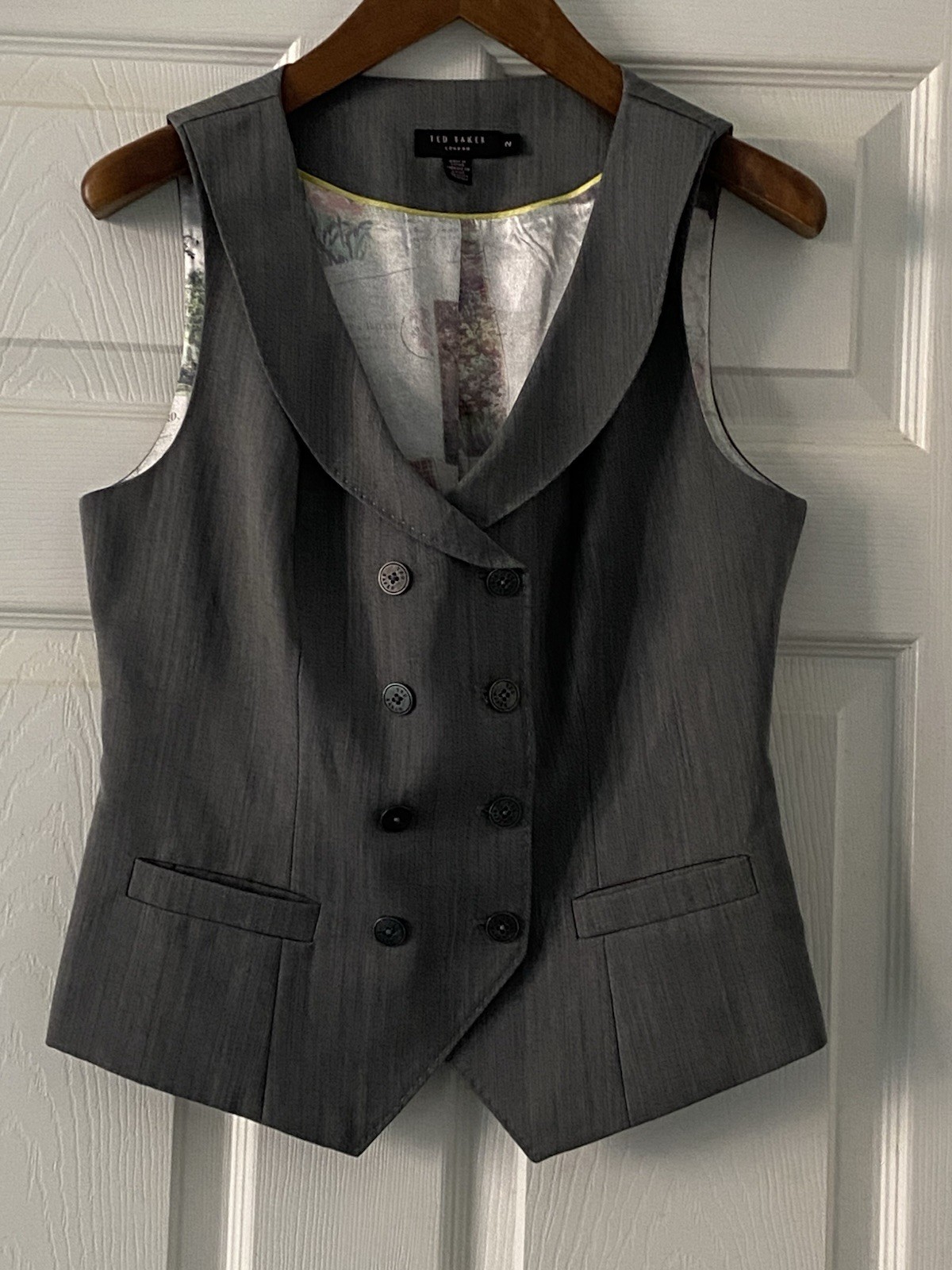 Ted Baker London Grey Herringbone wool rich 2-Piece Suit Lined Tailored Size 10
