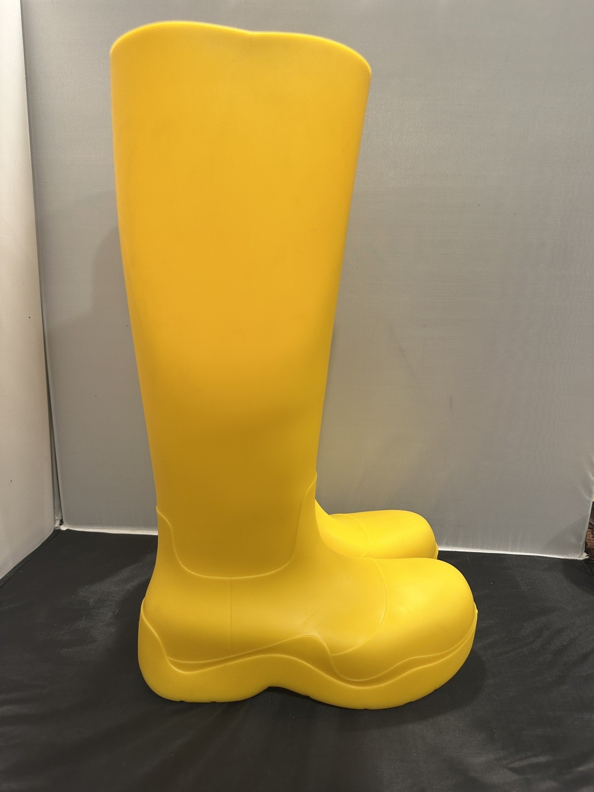 Bottega Veneta The Puddle High Rubber Boot Women’s Yellow EU 38 US 7.5
