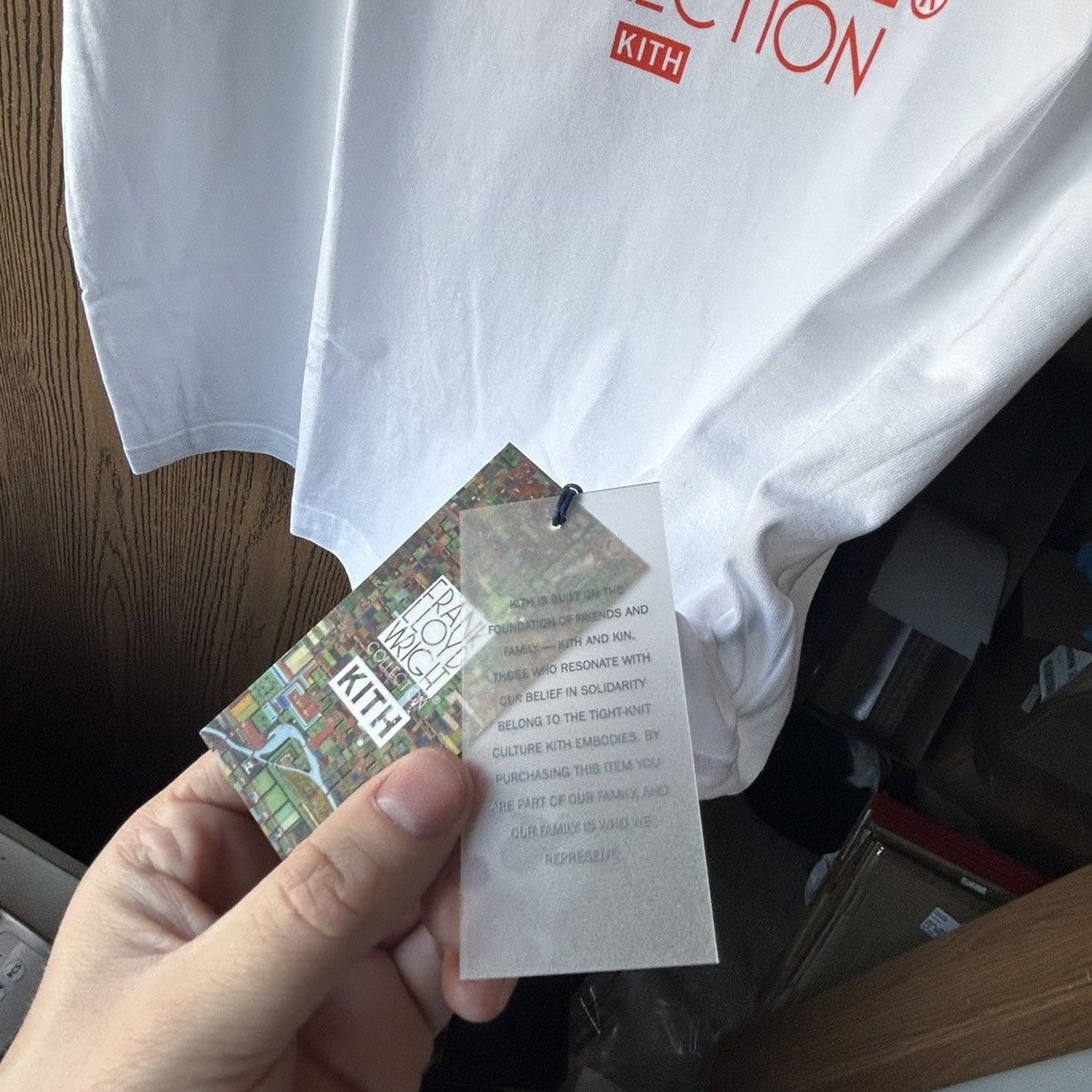 FRANK LLOYD WRiGHT FOUNDATiON BOX LOGO TEE WHiTE KiTH RONNiE FiEG ARCHiTECTURE
