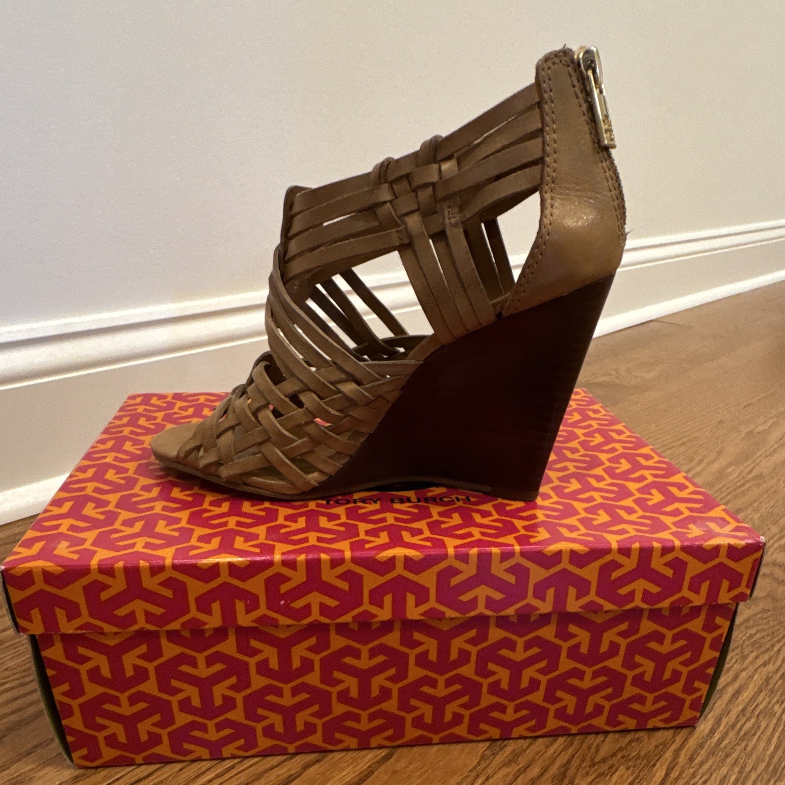 TORY BURCH brown Tan leather woven slingback wedge Sandals size 7